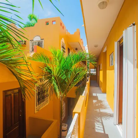 Beach House Hotel